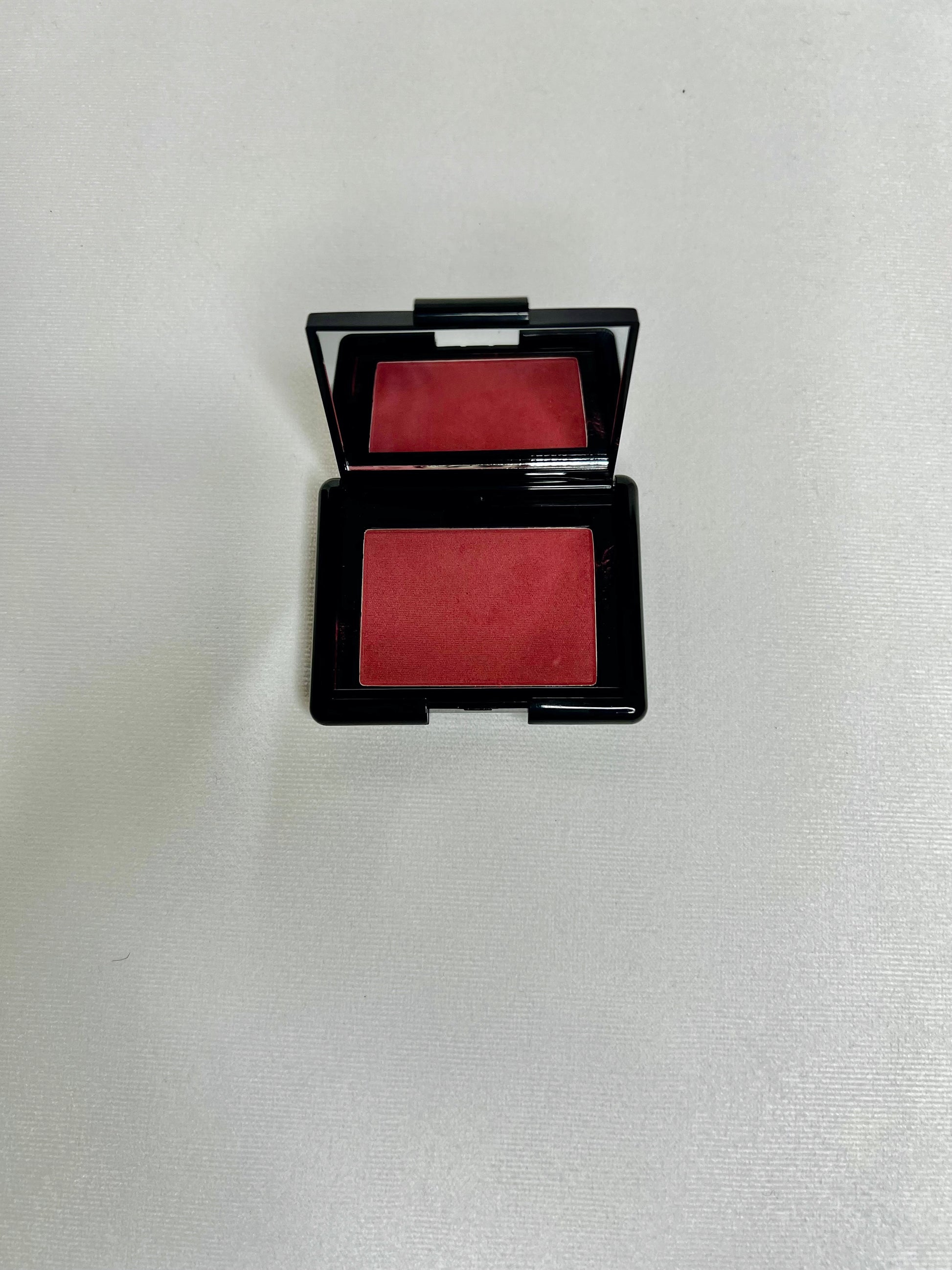 Paraben Free / EU Compliant / Gluten Free and Vegan/ Cruelty Free     Rectangle: Net Wt. 5 g / .17 oz.  This rich, intense color blush can be used to shade, brighten, enhance, and define the shape of your face. The formula glides on soft resulting in a picture perfect finish.